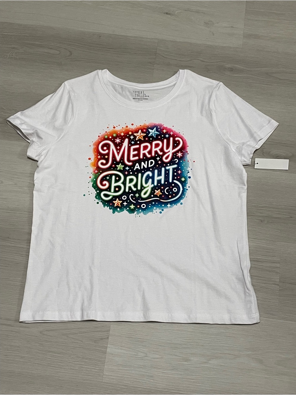 Time and Tru White Tee with Multicolor "Merry and Bright" Graphic